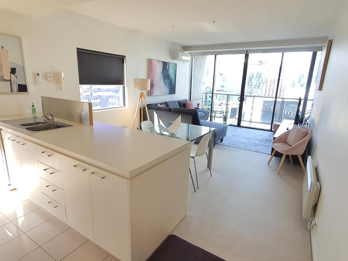 Harbour Escape Apartments Docklands Мельбурн Экстерьер фото