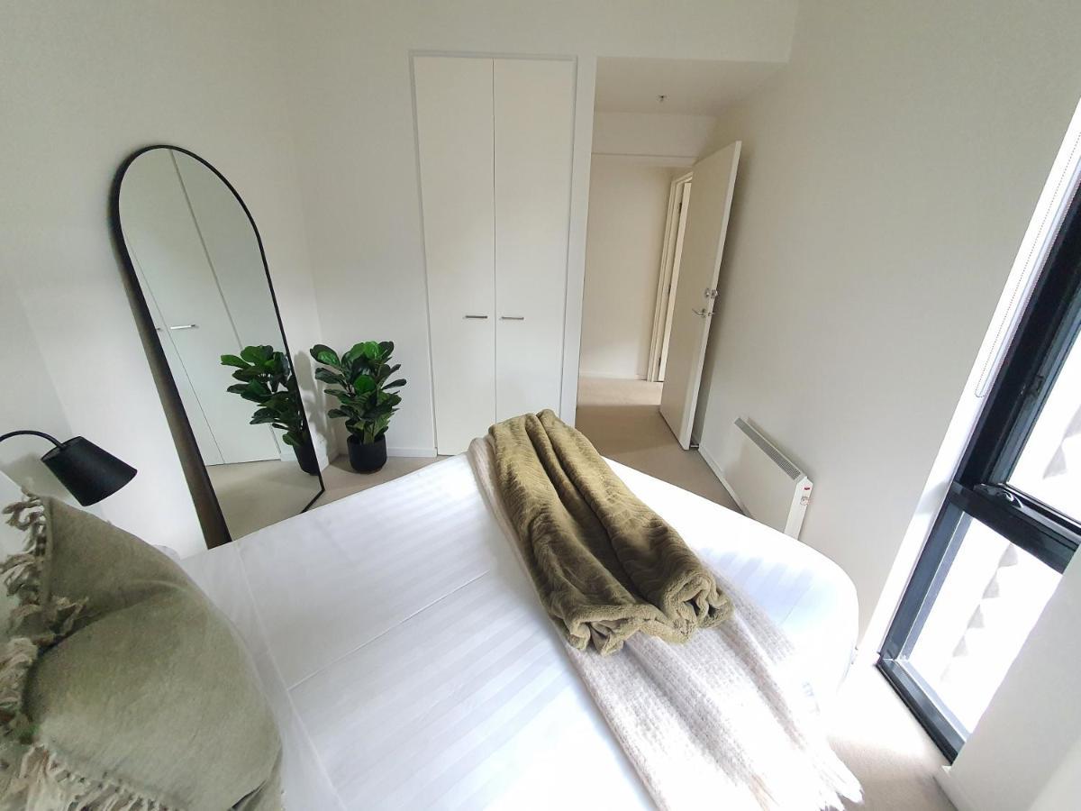 Harbour Escape Apartments Docklands Мельбурн Экстерьер фото