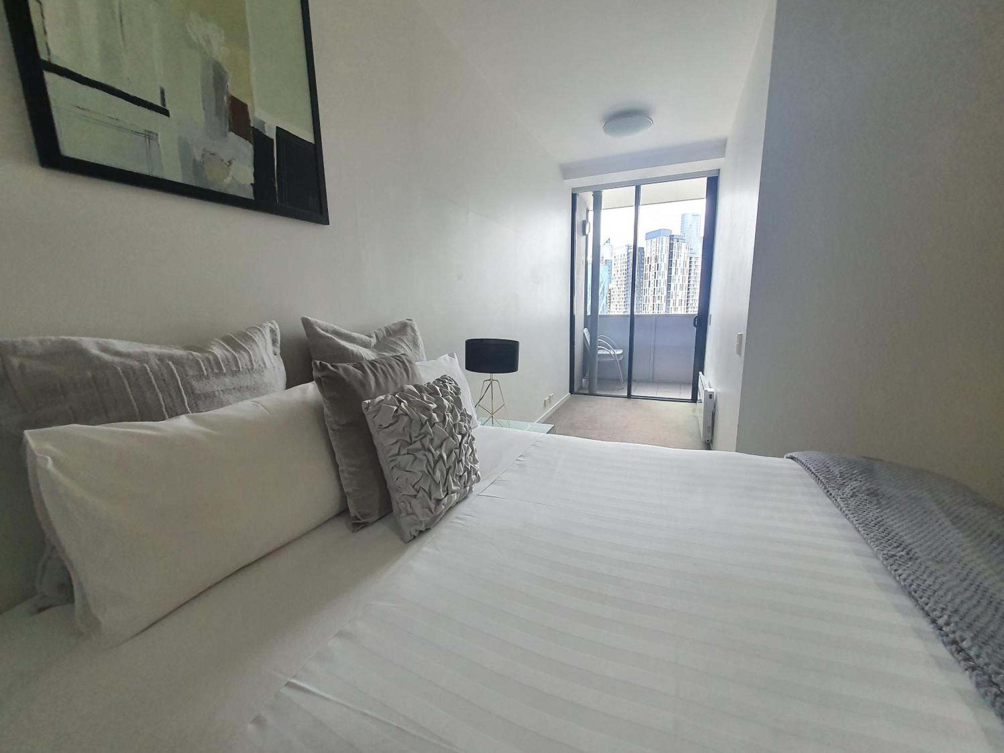 Harbour Escape Apartments Docklands Мельбурн Экстерьер фото